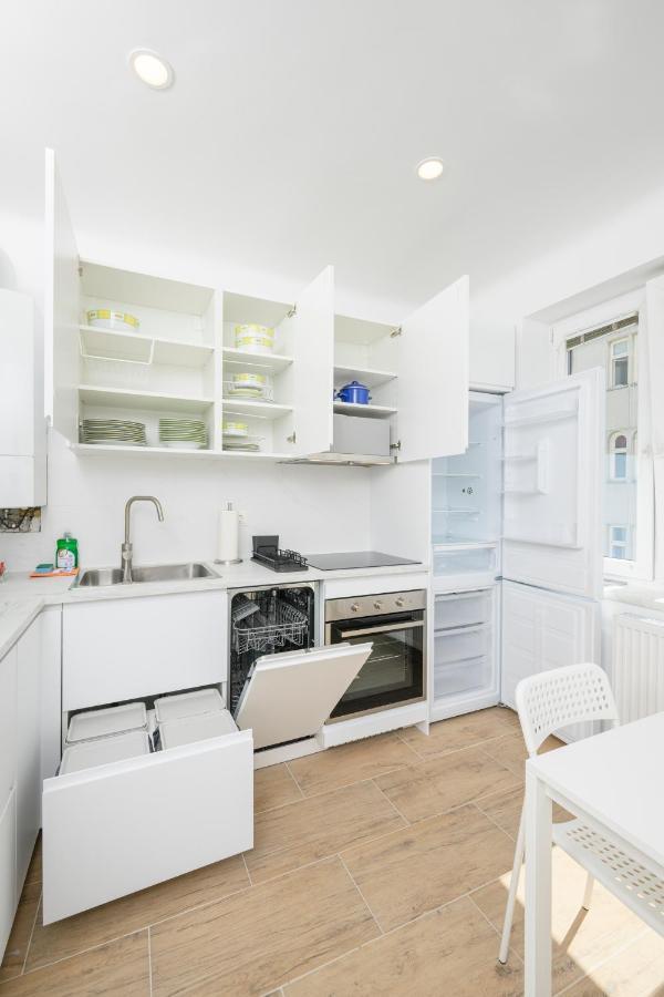 Hideaway Favoriten Виена Екстериор снимка